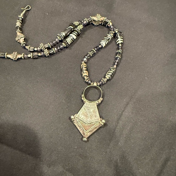 Tuareg Silver and Agate Tanfouk Necklace Moroccan Berber Necklace Tribal